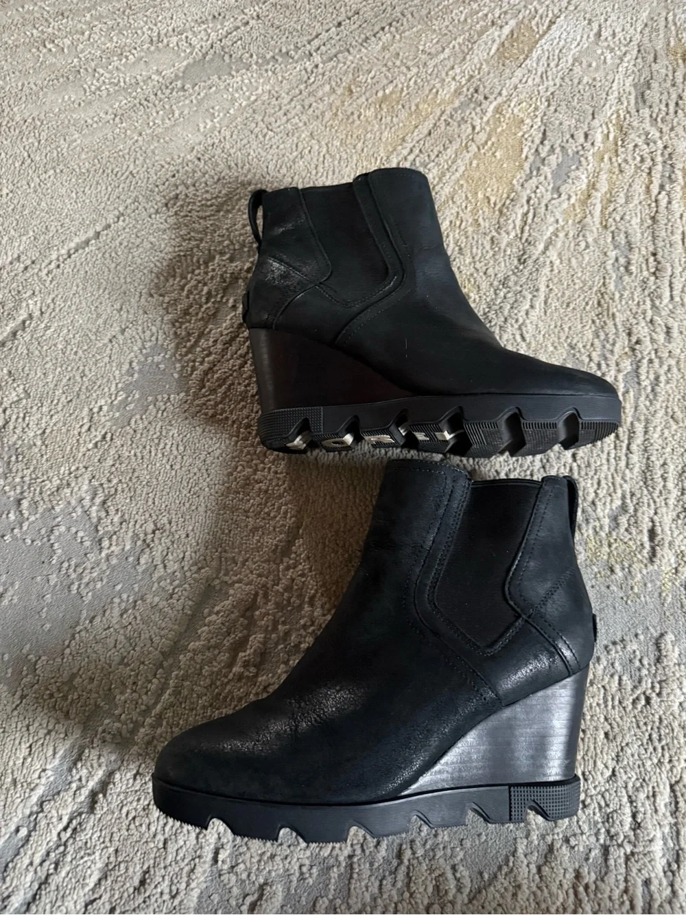 Sorel black leather Joan Uptown Chelsea Wedge Ankle Boots pull on elastic 9.5